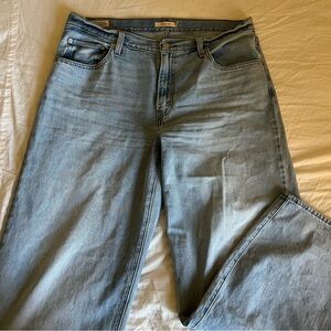 Levi’s Baggy Dad Jean in Easy Days